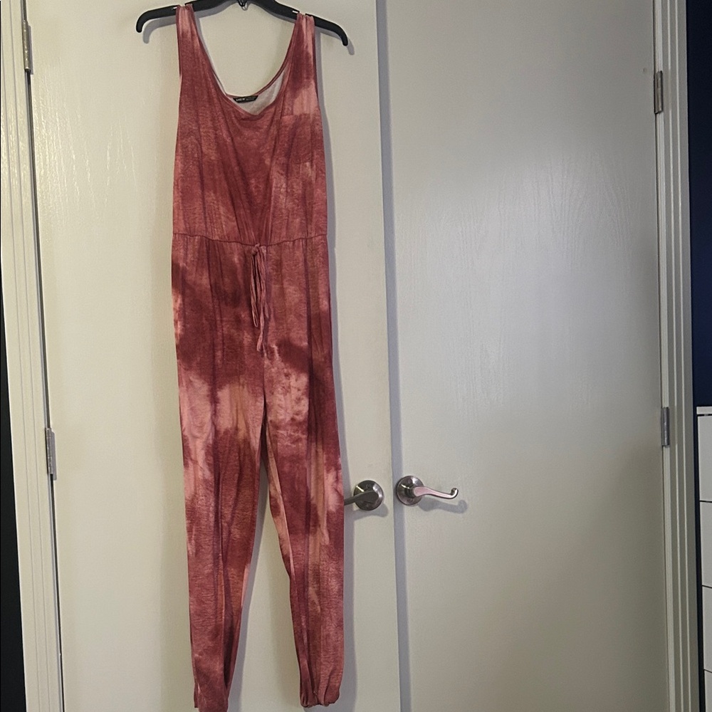 Stylish Tie-Dye Jumpsuit in red/Pink